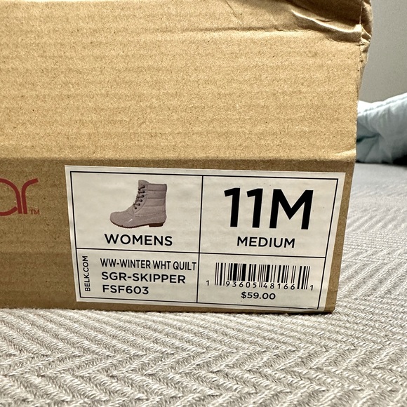 Sugar Women’s Round Toe Lace-Up Duck Boots - Size 11 - Picture 3 of 9